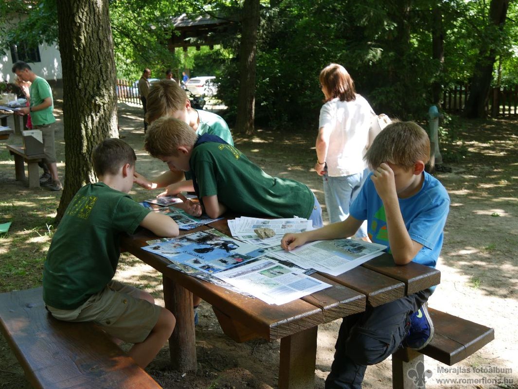 Régi képek, régi morajlások