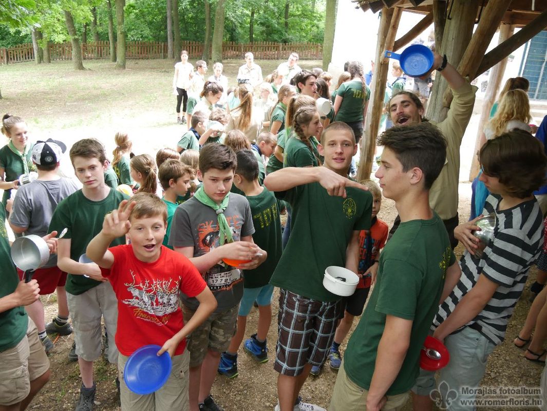 Ebédre készülődve II.